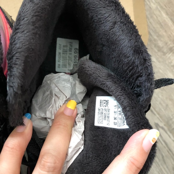 Adidas winter boots - Picture 3 of 4